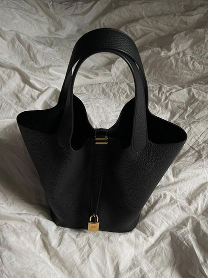 Luna Luxe Bucket Bag